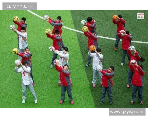 足球培训中的劣势分析及其对青少年发展的影响探讨