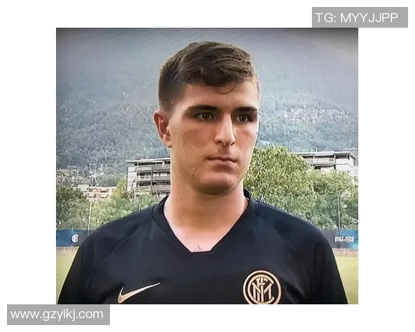 何海政足球：探索中国足球新星的成长之路与未来发展潜力