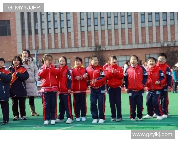 最牲感的足球宝贝展现青春活力与激情魅力的完美结合